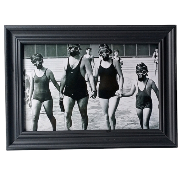 Vintage Gasmask WW2 Family Swiming Oddity Retro Unusual 40s 50s Antique Photo - Picture 1 of 8